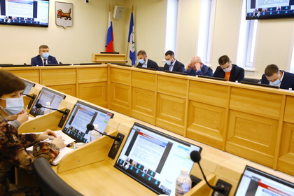 Вопросы начисления медикам стимулирующих выплат обсудили члены комиссии по контрольной деятельности